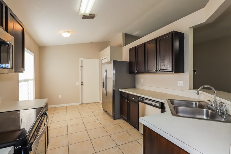 2,180/Mo, 26911 Affirmed Dr Wesley Chapel, FL 33544 Kitchen View