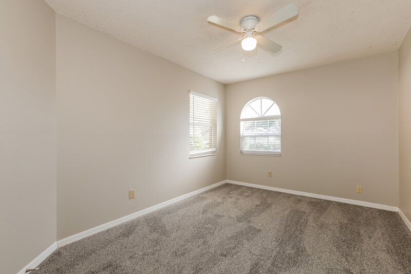 2,130/Mo, 704 Sand Ridge Dr Valrico, FL 33594 Bedroom View