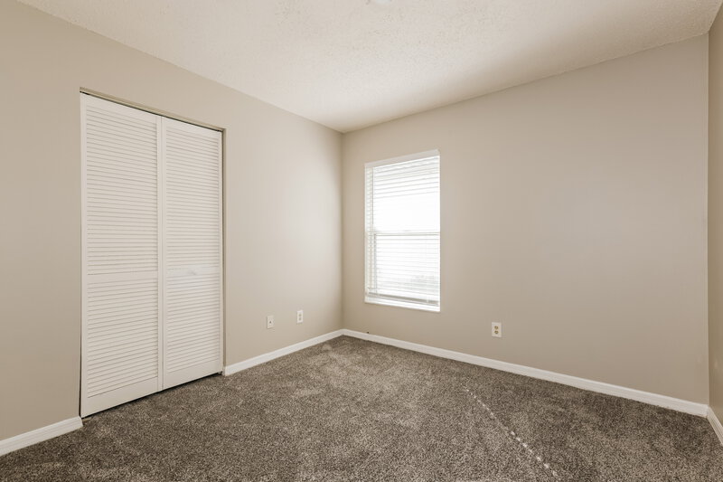 2,130/Mo, 704 Sand Ridge Dr Valrico, FL 33594 Bedroom View 2