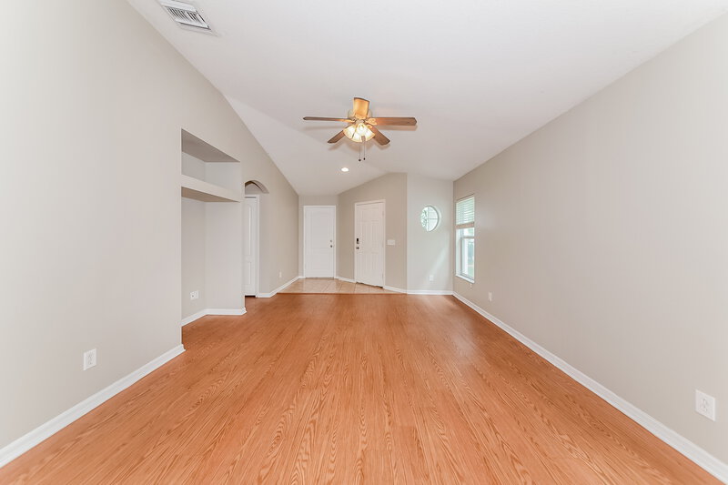 1,890/Mo, 1135 Seminole Sky Dr Ruskin, FL 33570 Living Room View