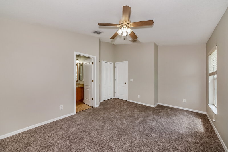 1,890/Mo, 1135 Seminole Sky Dr Ruskin, FL 33570 Main Bedroom View 2
