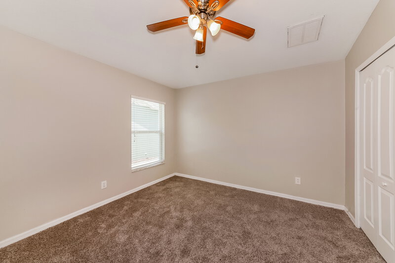 1,890/Mo, 1135 Seminole Sky Dr Ruskin, FL 33570 Bedroom View