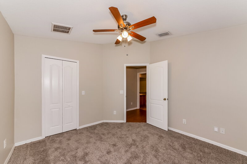 1,890/Mo, 1135 Seminole Sky Dr Ruskin, FL 33570 Bedroom View 2