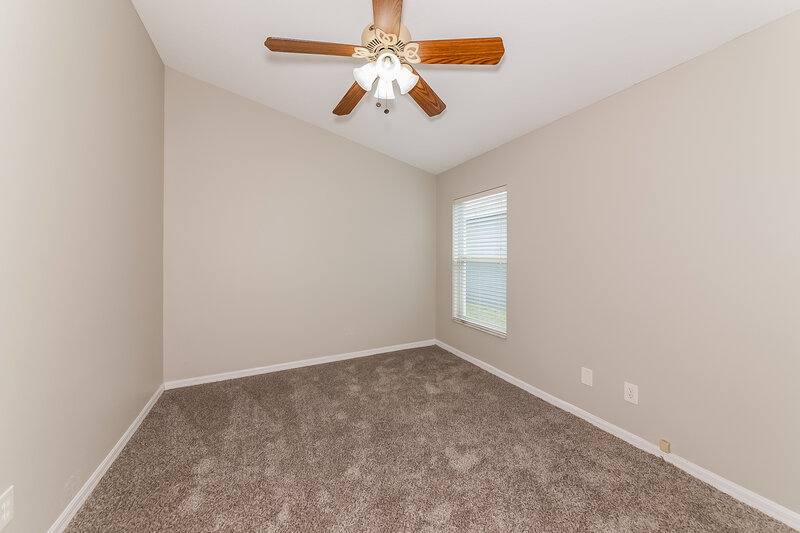 1,890/Mo, 1135 Seminole Sky Dr Ruskin, FL 33570 Bedroom View 3