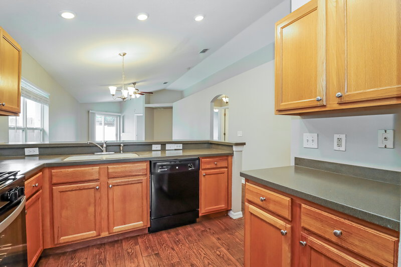 2,065/Mo, 8525 Hawbuck St Trinity, FL 34655 Kitchen View 2