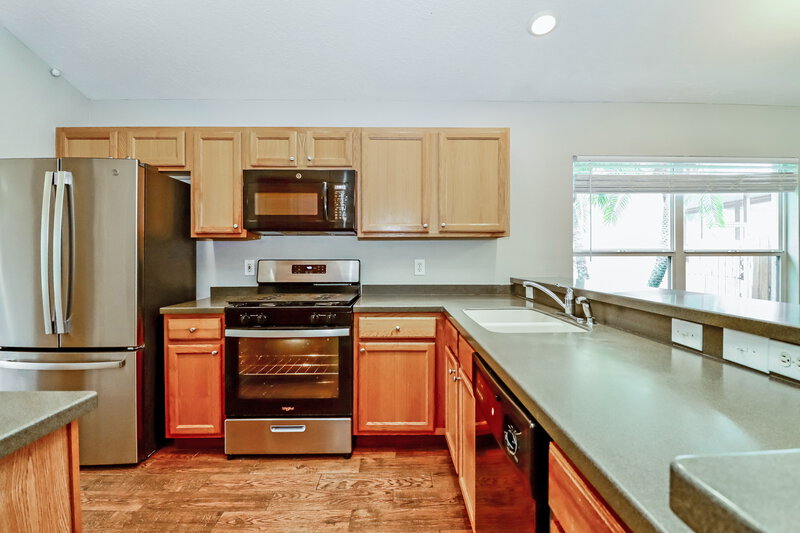 2,065/Mo, 8525 Hawbuck St Trinity, FL 34655 Kitchen View 3