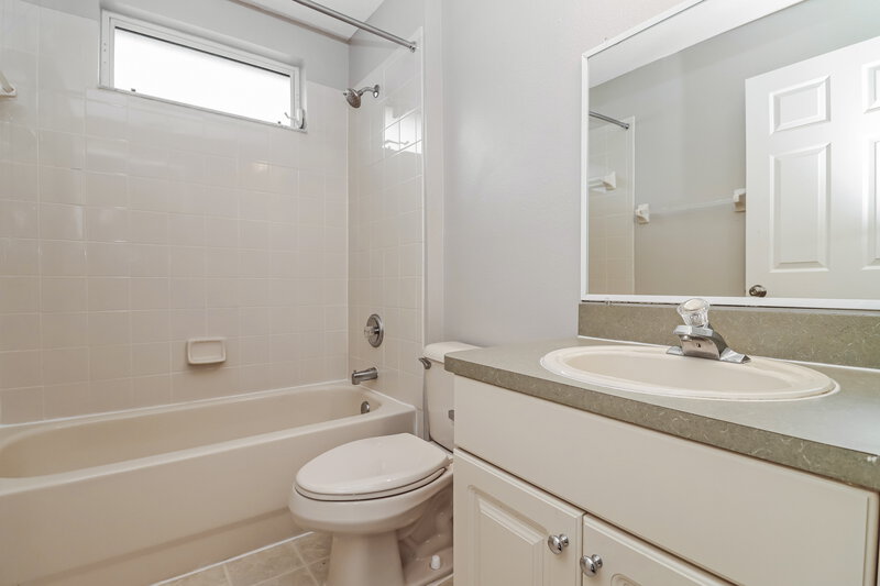 2,065/Mo, 8525 Hawbuck St Trinity, FL 34655 Bathroom View