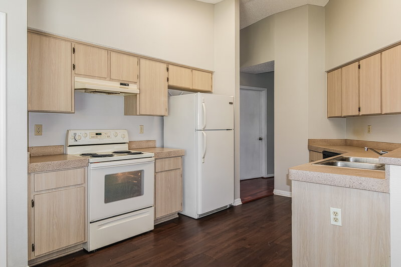 1,700/Mo, 11479 Cavern Rd Spring Hill, FL 34609 Kitchen View