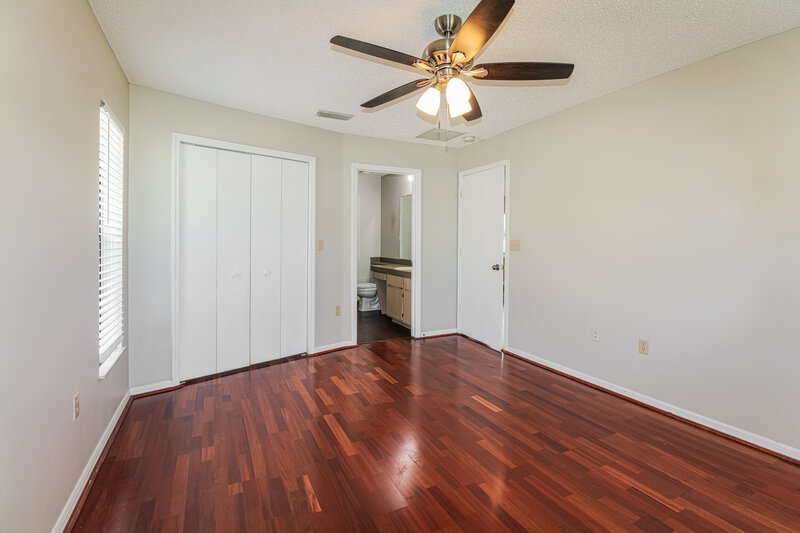 1,700/Mo, 11479 Cavern Rd Spring Hill, FL 34609 Main Bedroom View