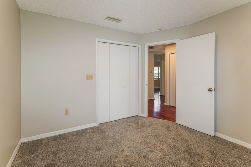 1,700/Mo, 11479 Cavern Rd Spring Hill, FL 34609 Bedroom View