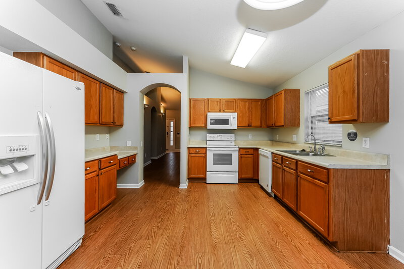 2,290/Mo, 10438 Hunters Haven Blvd Riverview, FL 33578 Kitchen View