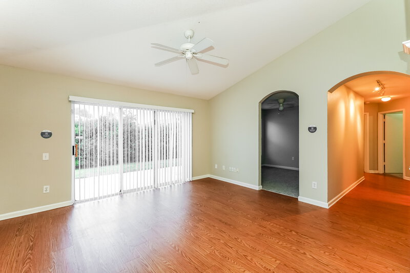 2,290/Mo, 10438 Hunters Haven Blvd Riverview, FL 33578 Family Room View