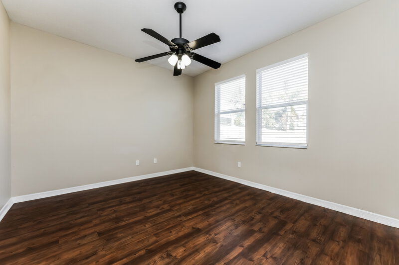 1,915/Mo, 901 Fern Leaf Dr Ruskin, FL 33570 Main Bedroom View