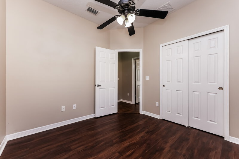 1,915/Mo, 901 Fern Leaf Dr Ruskin, FL 33570 Bedroom View 2