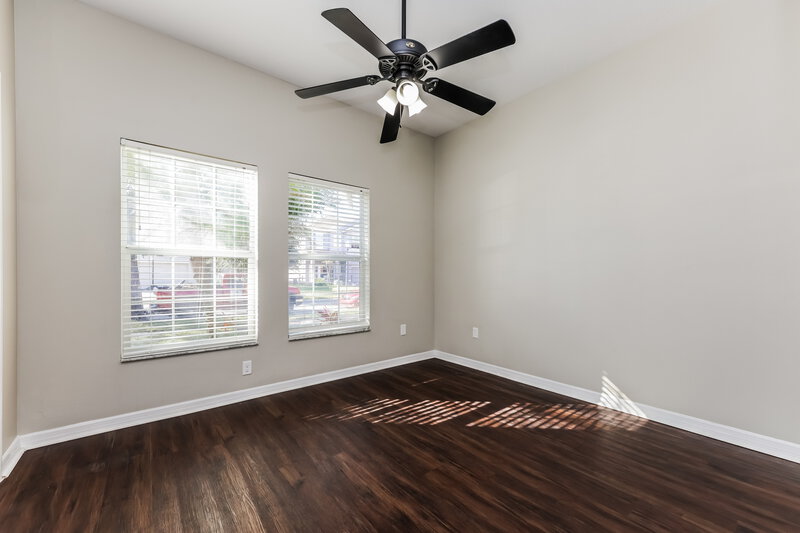 1,915/Mo, 901 Fern Leaf Dr Ruskin, FL 33570 Bedroom View 3