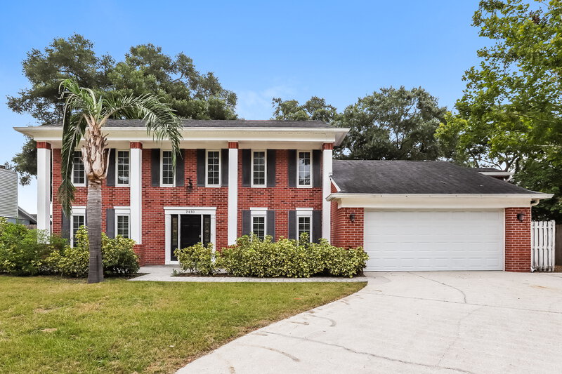 2,340/Mo, 2430 Arborwood Dr Valrico, FL 33596 External View