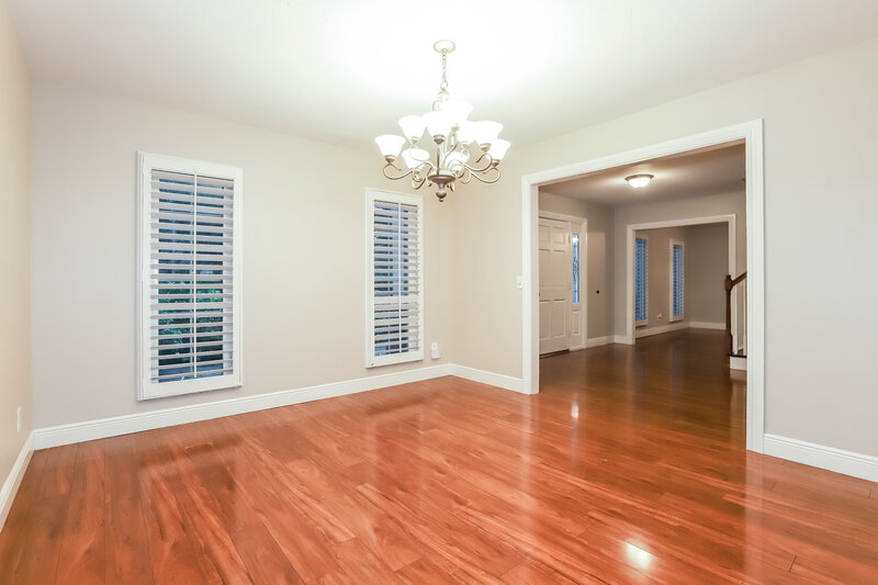 2,340/Mo, 2430 Arborwood Dr Valrico, FL 33596 Dining Room View