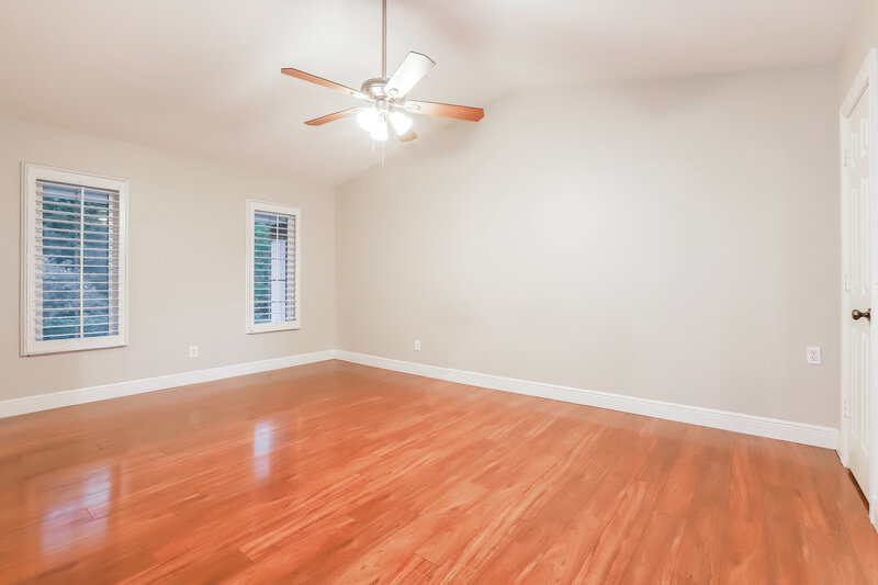 2,340/Mo, 2430 Arborwood Dr Valrico, FL 33596 Main Bedroom View