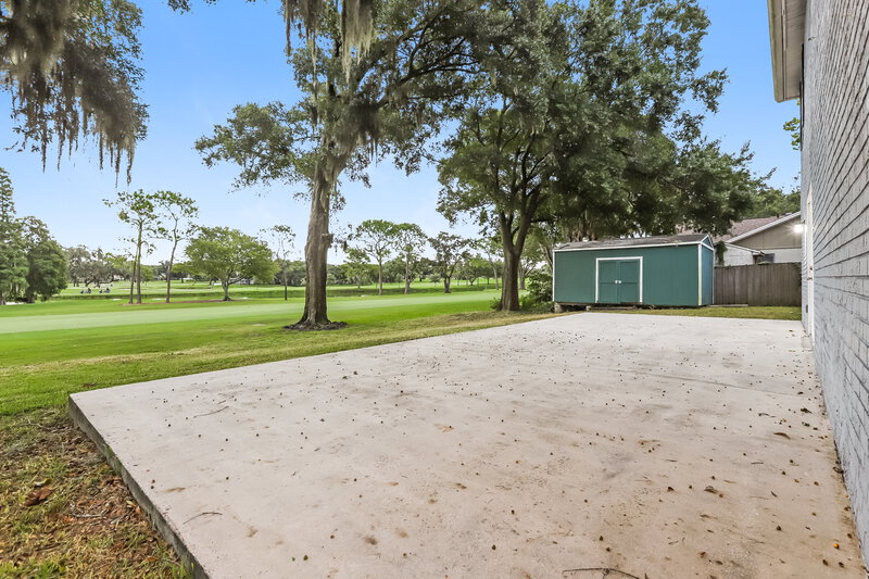 2,340/Mo, 2430 Arborwood Dr Valrico, FL 33596 Exterior View
