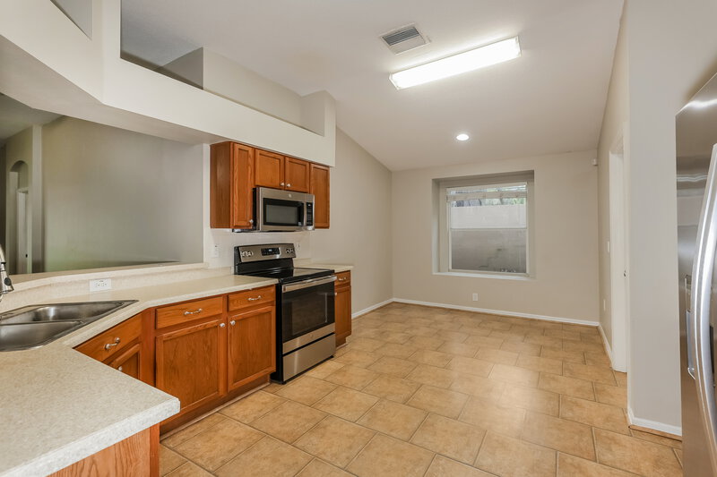 2,510/Mo, 812 Lesa Glen Pl Brandon, FL 33510 Breakfast Nook View