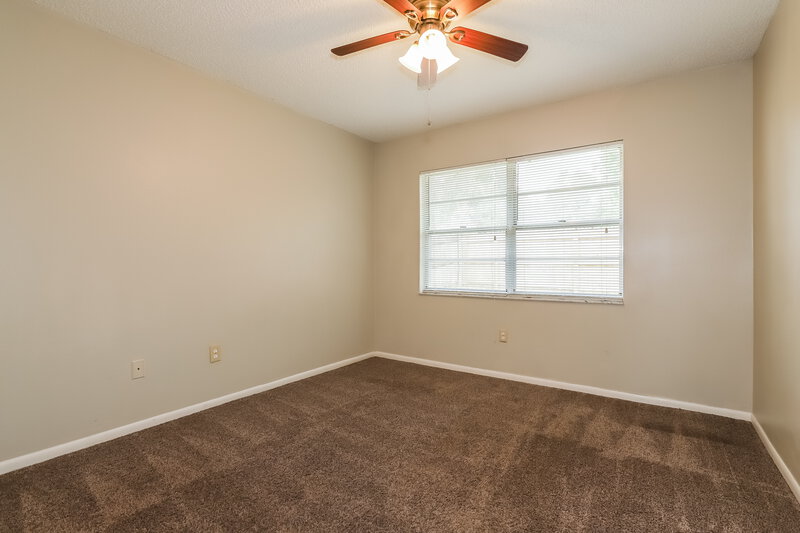1,990/Mo, 110 Field Ln Seffner, FL 33584 Bedroom View 2