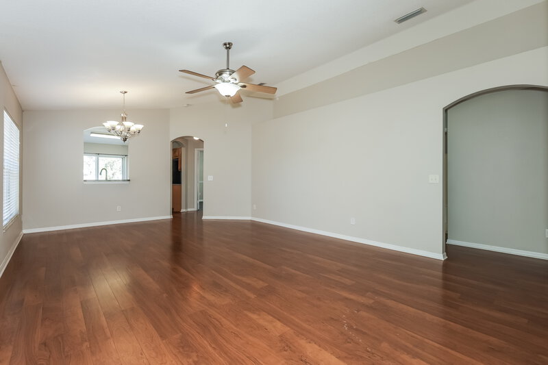 2,320/Mo, 8065 Canterbury Lake Blvd Tampa, FL 33619 Living Room View