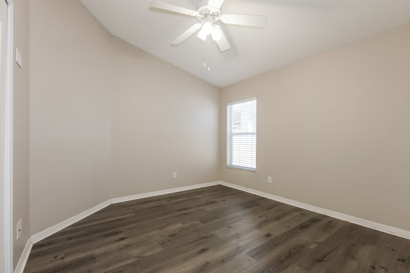 2,320/Mo, 8065 Canterbury Lake Blvd Tampa, FL 33619 Bedroom View