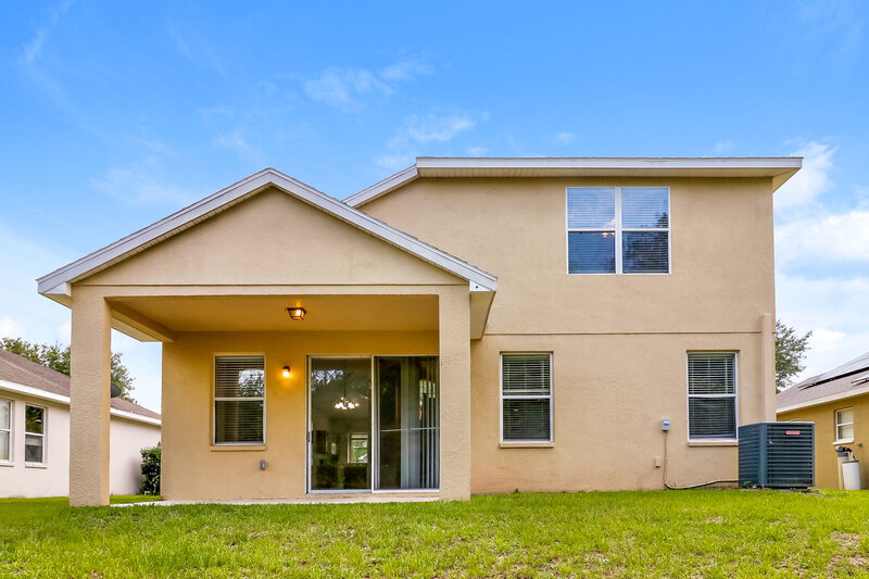 2,110/Mo, 12212 Colony Lakes Blvd New Port Richey, FL 34654 Rear View