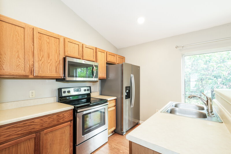 2,150/Mo, 3457 Bellericay Ln Land O Lakes, FL 34638 Kitchen View 2