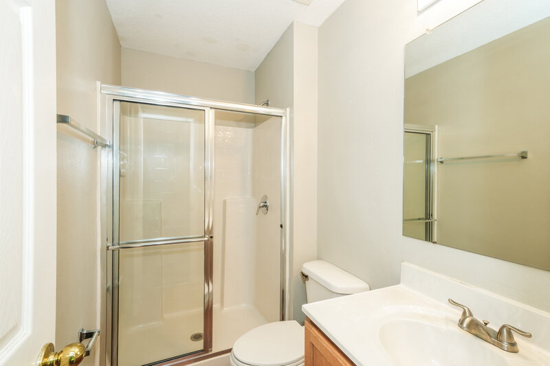 2,150/Mo, 3457 Bellericay Ln Land O Lakes, FL 34638 Main Bathroom View
