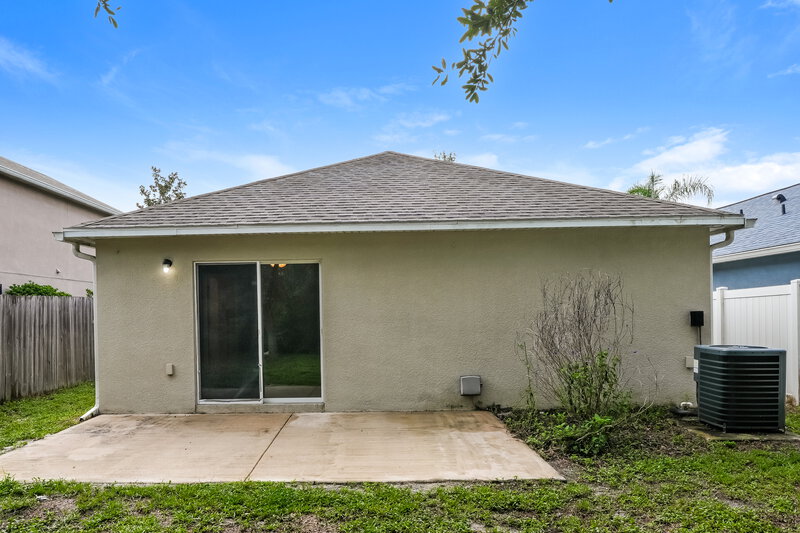 2,150/Mo, 3457 Bellericay Ln Land O Lakes, FL 34638 Rear View