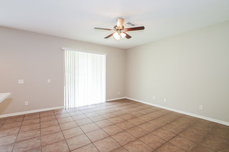 2,190/Mo, 7814 Citrus Blossom Dr Land O' Lakes, FL 34637 Living Room View 2