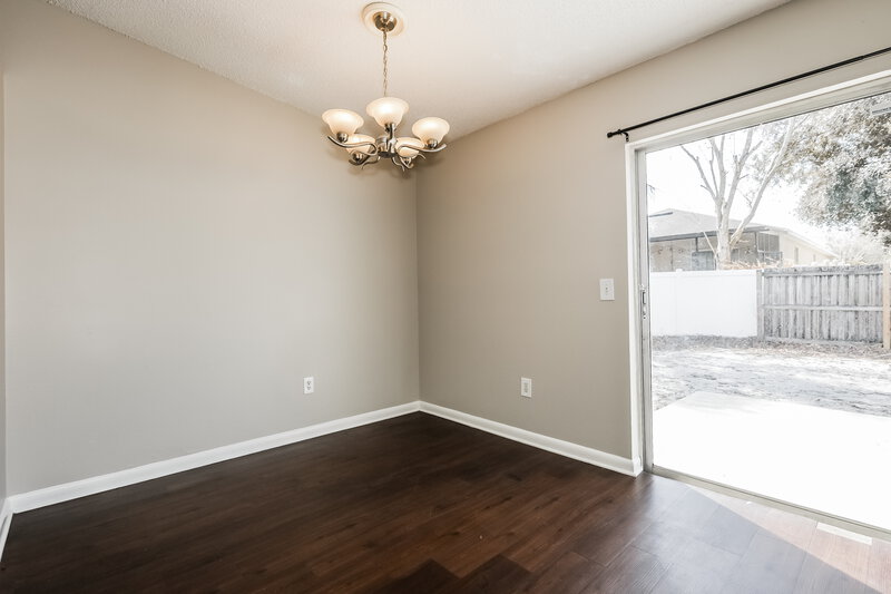 2,000/Mo, 4059 Forecast Dr Brandon, FL 33511 Dining Room View 2