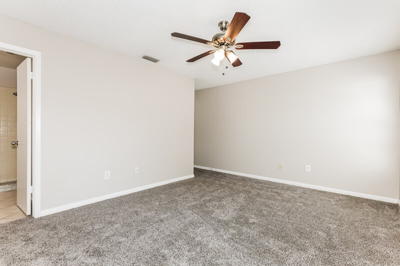 2,000/Mo, 4059 Forecast Dr Brandon, FL 33511 Main Bedroom View 2
