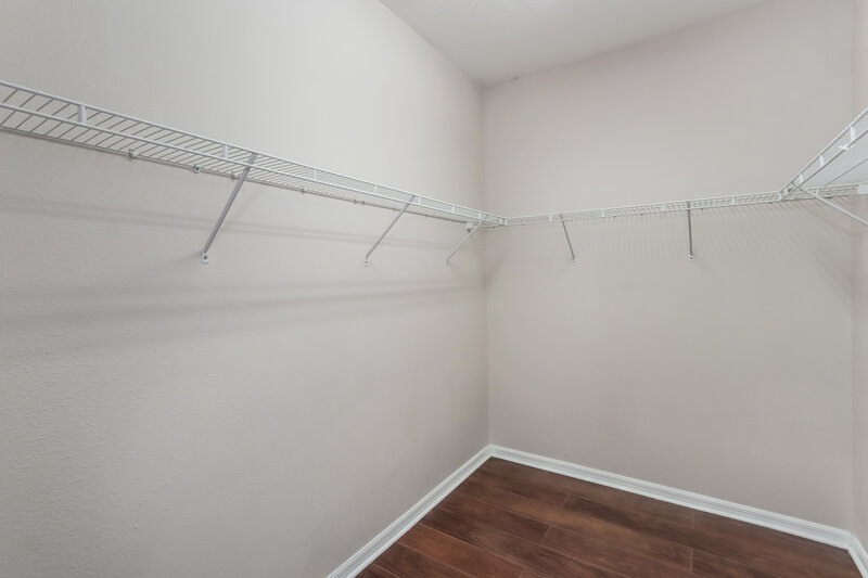 2,210/Mo, 2507 Brownwood Dr Mulberry, FL 33860 Walk In Closet View