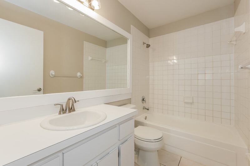2,070/Mo, 1822 Coyote Pl Brandon, FL 33511 Bathroom View