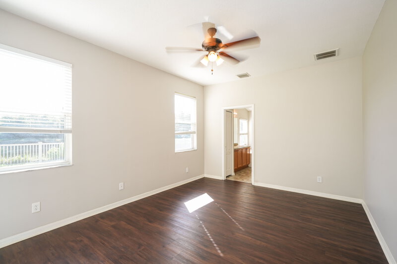 2,030/Mo, 9252 Zincoe Ln Land O' Lakes, FL 34638 Main Bedroom View 2