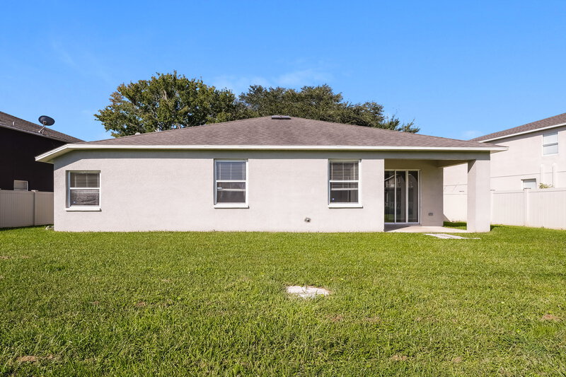 2,030/Mo, 9252 Zincoe Ln Land O' Lakes, FL 34638 Rear View