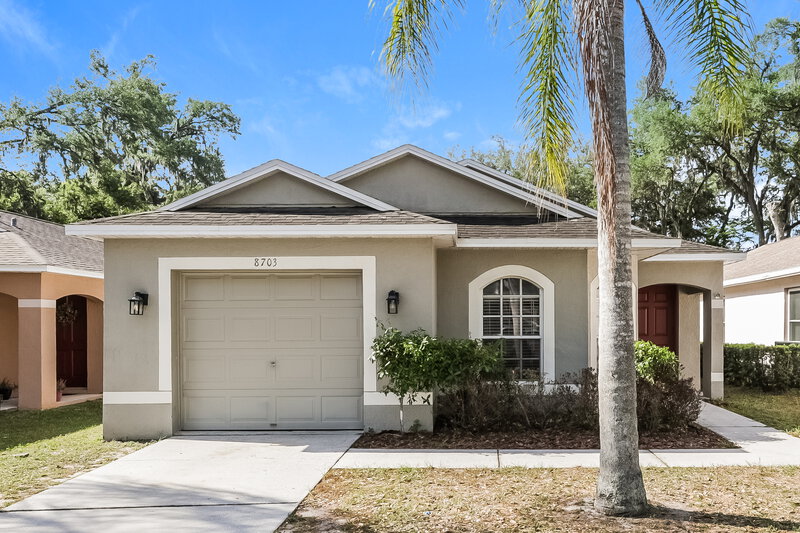 2,180/Mo, 8703 Morrison Oaks Ct Temple Terrace, FL 33637 External View