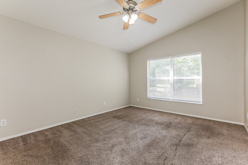 2,180/Mo, 8703 Morrison Oaks Ct Temple Terrace, FL 33637 Main Bedroom View