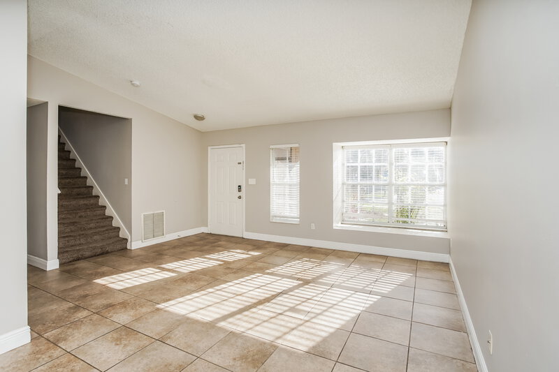 2,265/Mo, 1518 Crossridge Dr Brandon, FL 33510 Living Room View