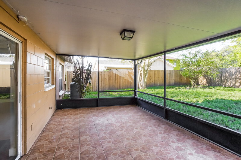 2,265/Mo, 1518 Crossridge Dr Brandon, FL 33510 Sun Room View