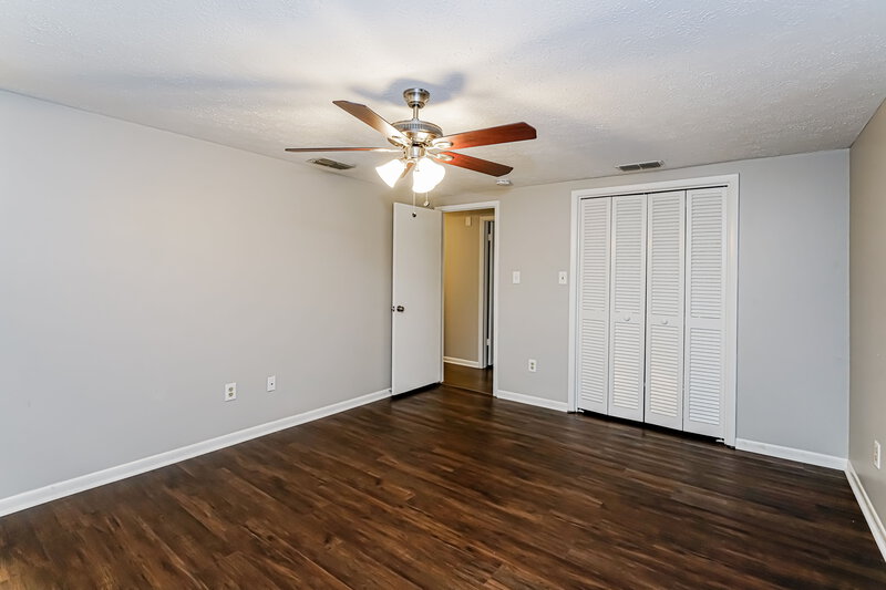 2,755/Mo, 15715 Country Lake Dr Tampa, FL 33624 Main Bedroom View 2