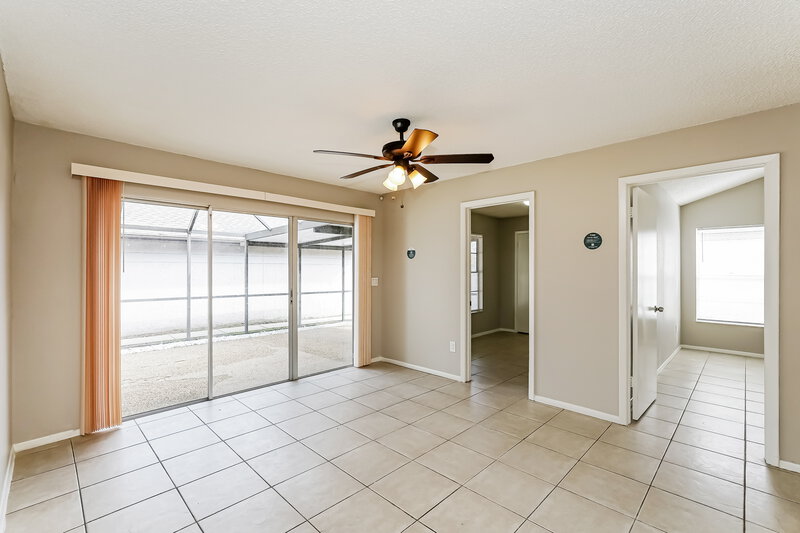 2,225/Mo, 6903 Silvermill Dr Tampa, FL 33635 Dining Room View 2