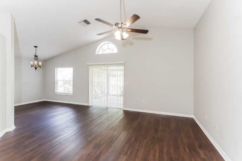 1,970/Mo, 1846 Twisting Ln Wesley Chapel, FL 33543 Living Room View