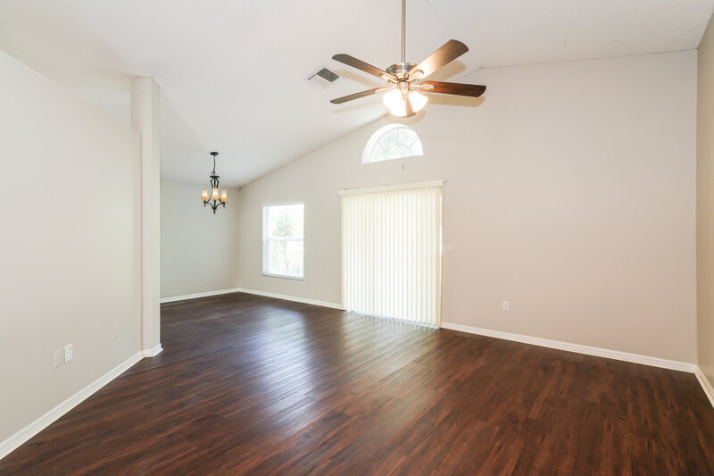 2,000/Mo, 1846 Twisting Ln Wesley Chapel, FL 33543 Living Room View