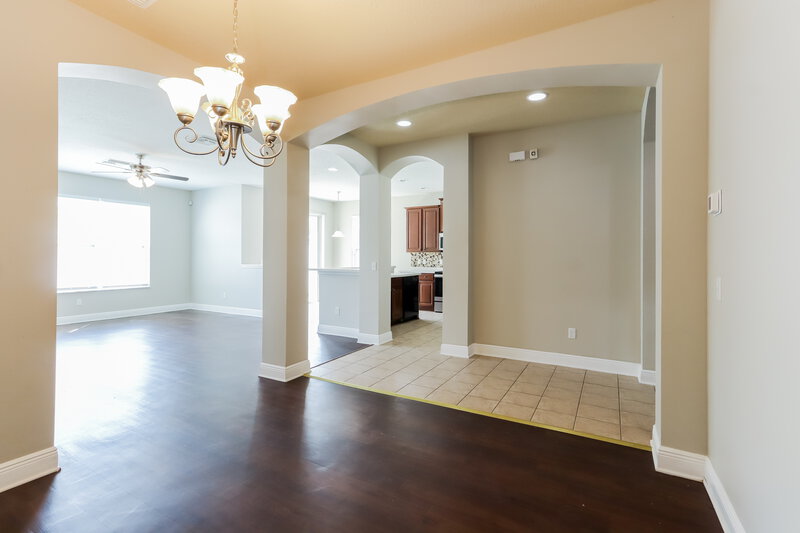 4,050/Mo, 7935 Camden Woods Dr Tampa, FL 33619 Dining Room View