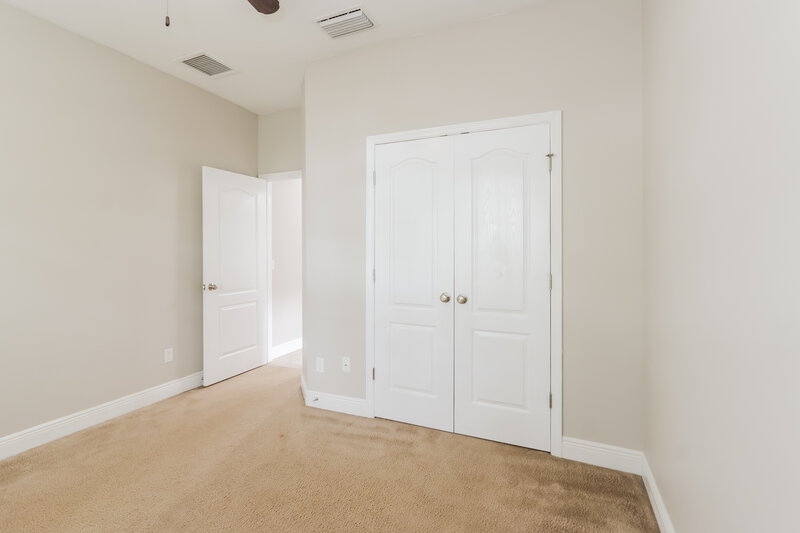 4,050/Mo, 7935 Camden Woods Dr Tampa, FL 33619 Bedroom View