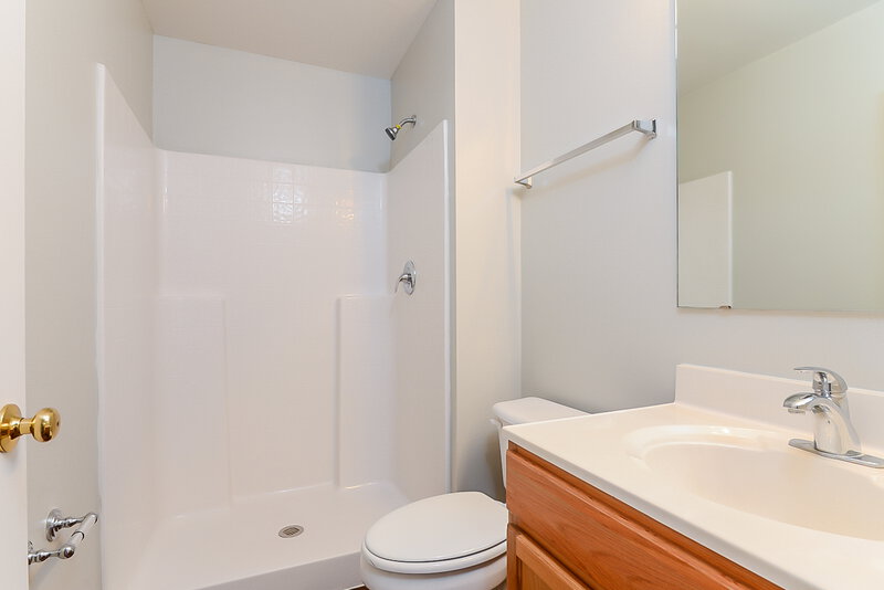2,510/Mo, 13808 Gentle Woods Ave Riverview, FL 33569 Master Bathroom View 2
