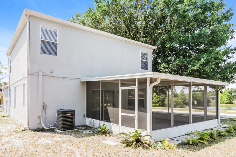 2,435/Mo, 10430 Blackmore Dr Tampa, FL 33647 Rear View 2